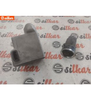 BLOCCHETTO ACCENSIONE E PULSANTE ACC TOYOTA - YARIS - MOD. 01/06 - 05/09
