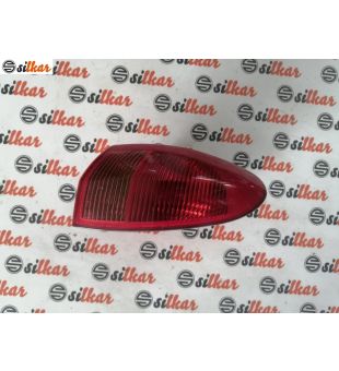 FANALE POST DX ALFA ROMEO - 147 - MOD. 12/04 - 04/10