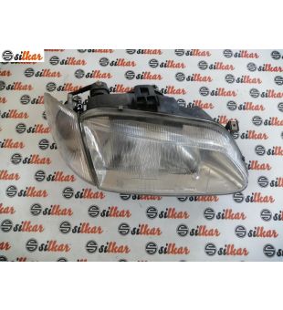 FARO ANT DX RENAULT - SCENIC - MOD. 01/96 - 07/99